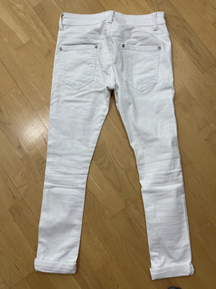 Ausgefallene Jeanshose mit Strass- Größe XS