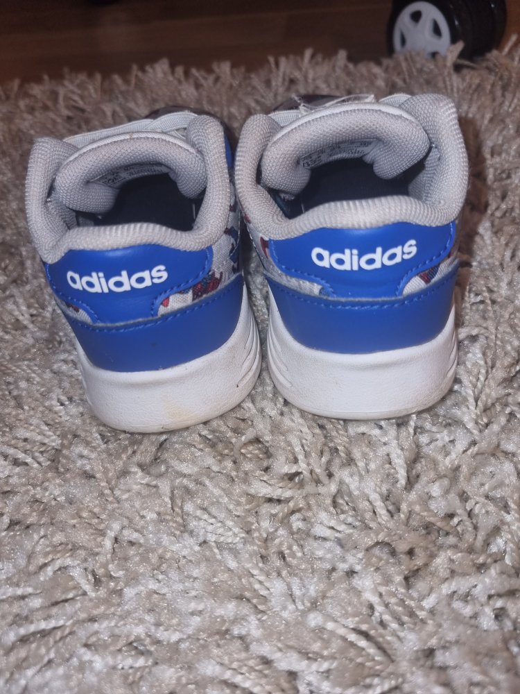 Sneaker adidas Spiderman 