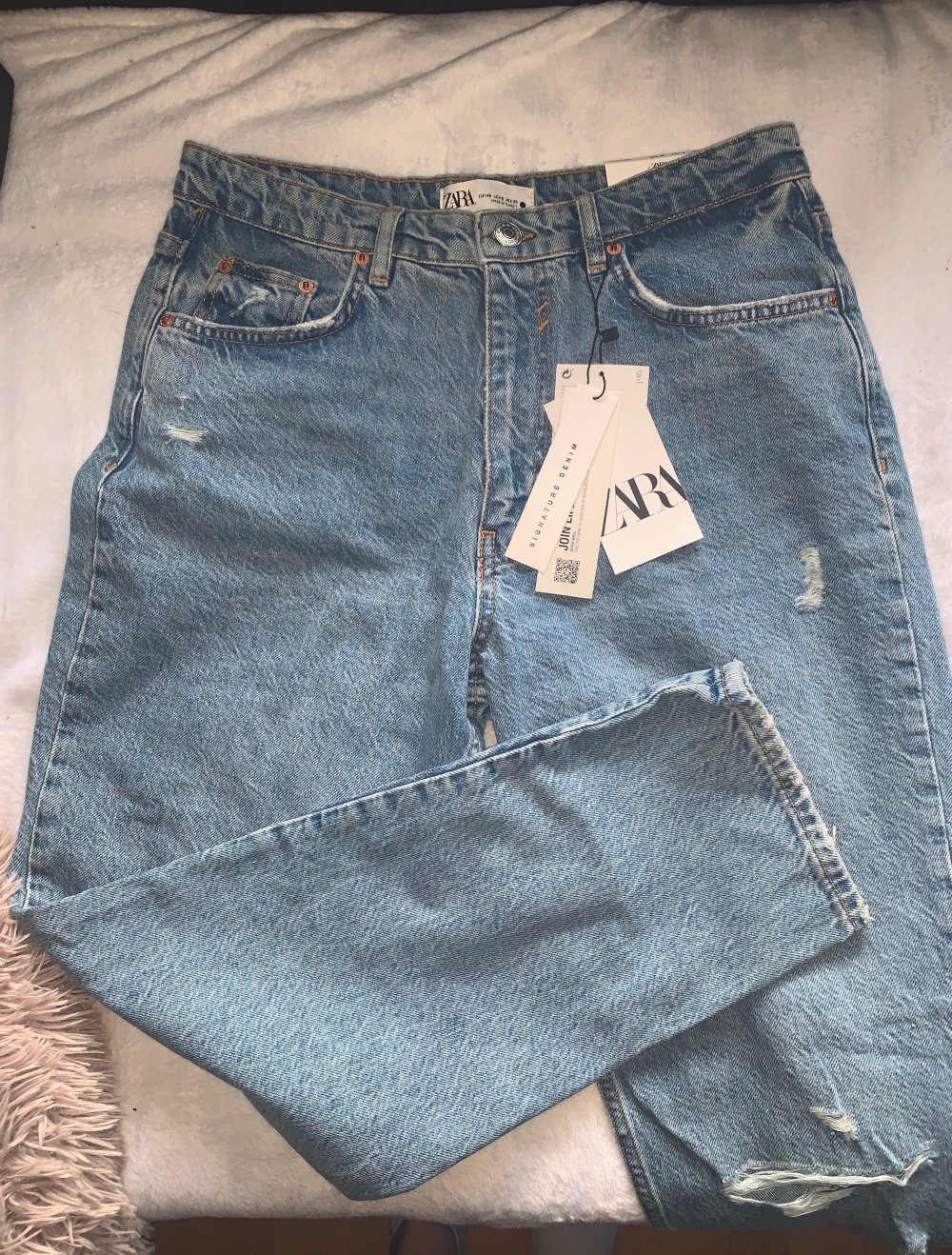 90‘s Mom Fit Jeans Zara