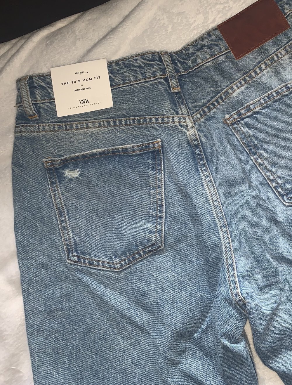 90‘s Mom Fit Jeans Zara
