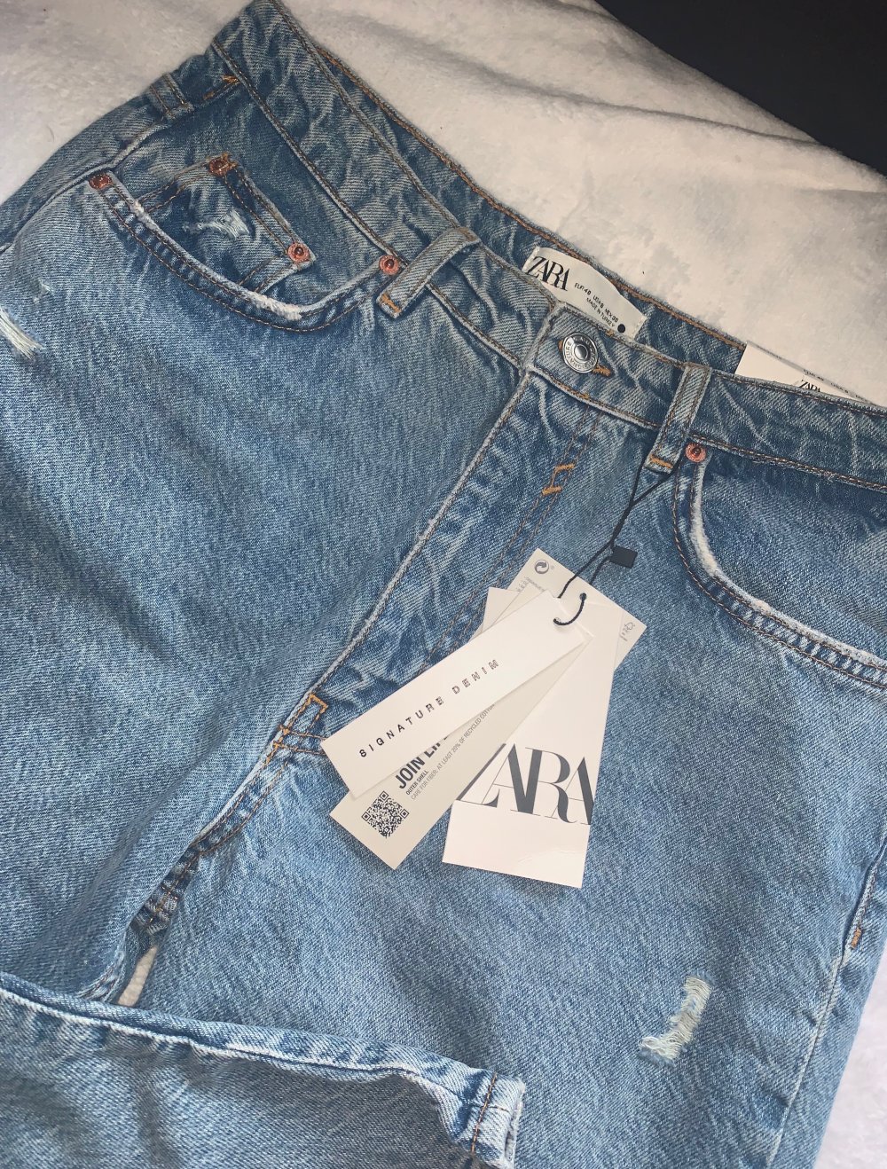 90‘s Mom Fit Jeans Zara