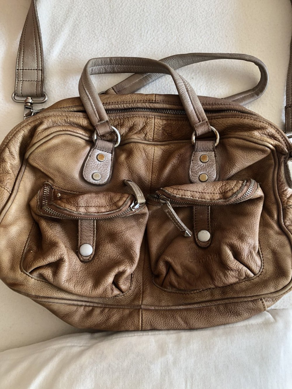 Damen Handtasche Leder, gefüttert cognac von Comma