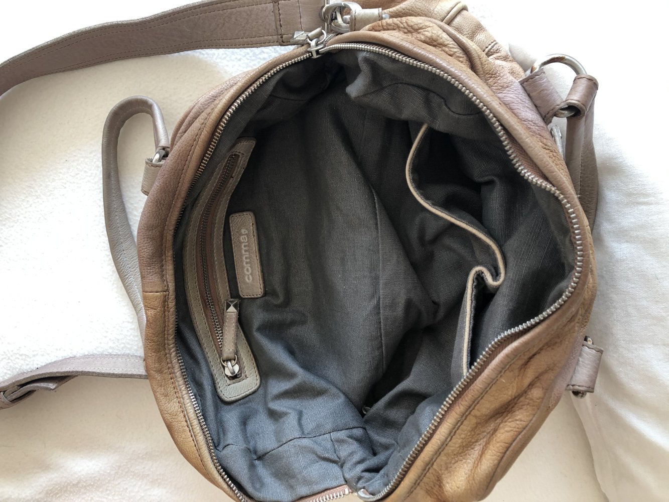 Damen Handtasche Leder, gefüttert cognac von Comma