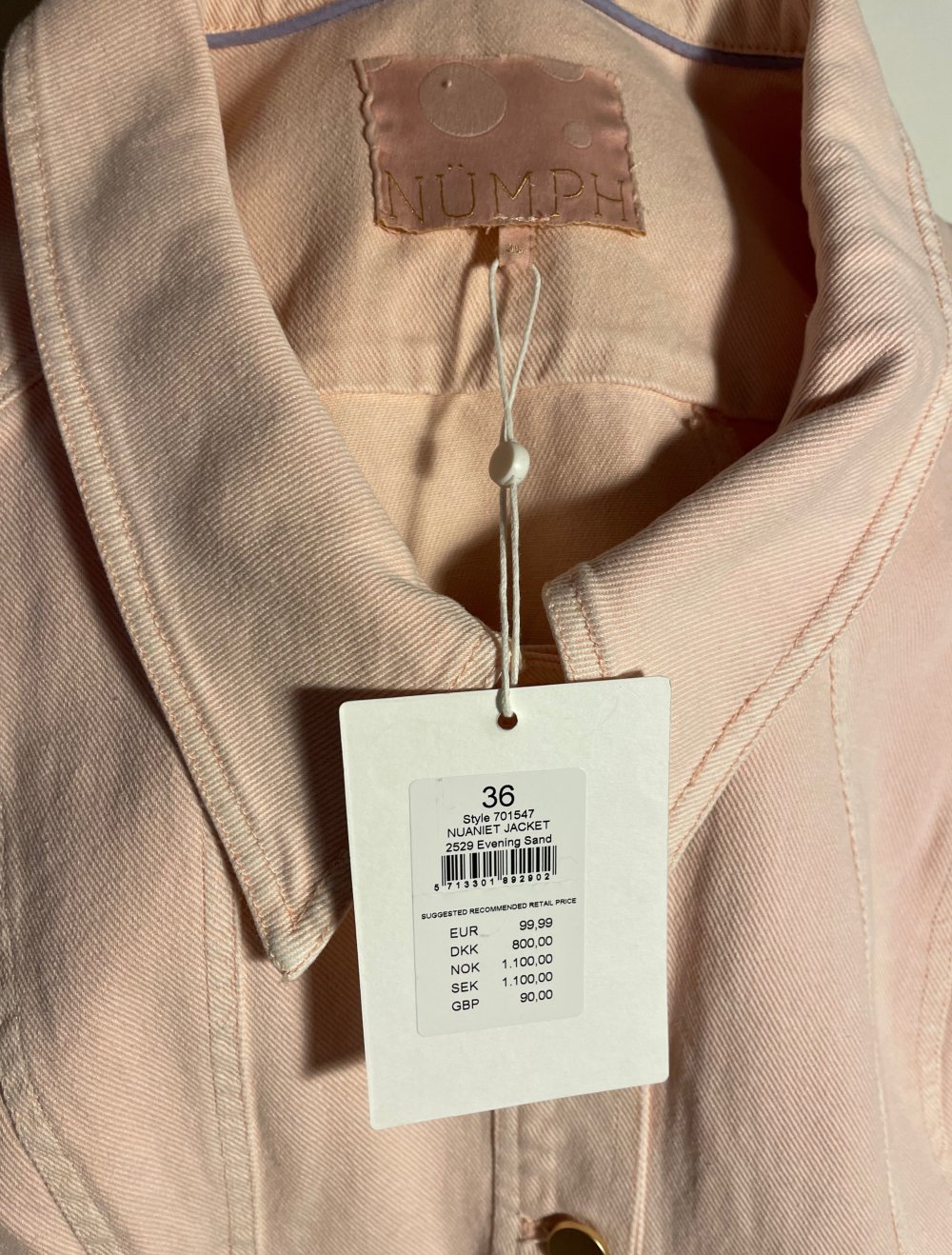 Neue Jeansjacke in zart-rosa