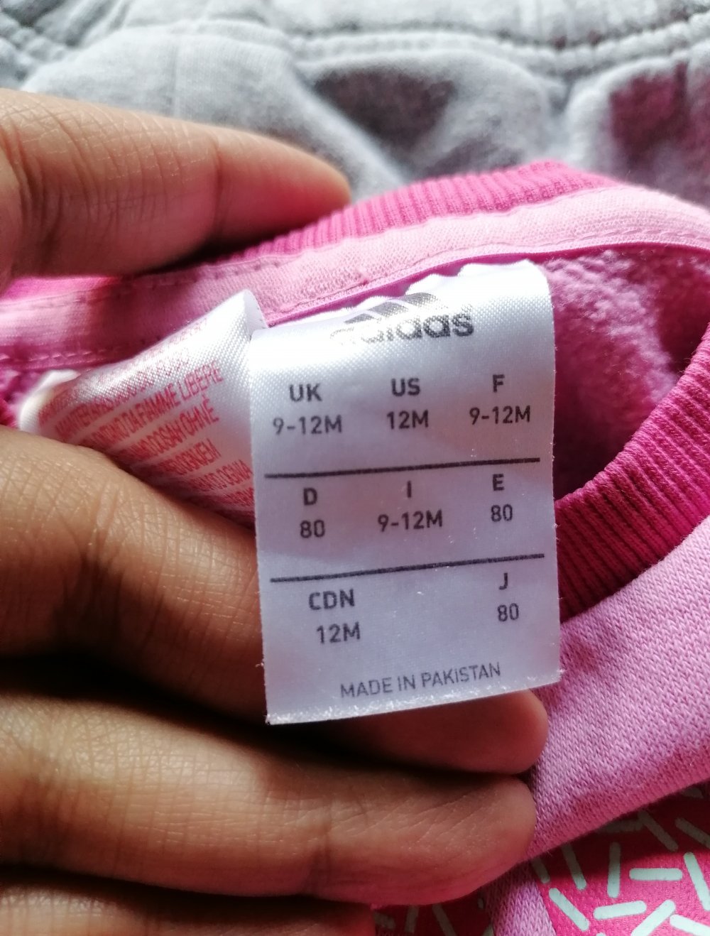 Schicker Jogginganzug von Adidas, Gr. 80