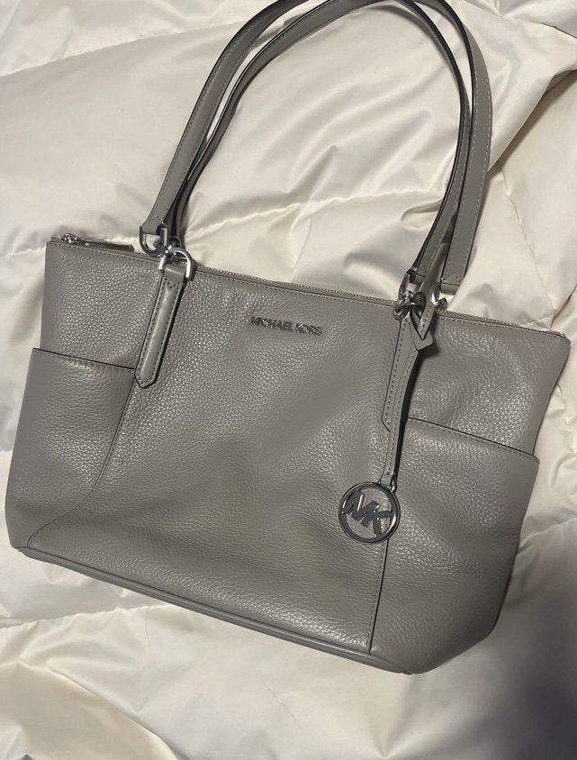 Michael Kors Tasche in grau