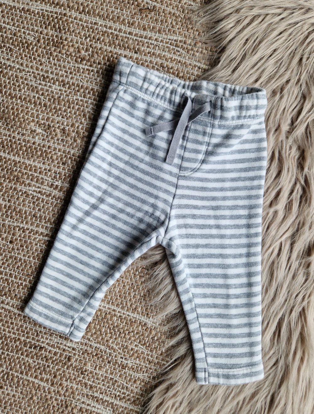 weiche dickere Hose 62-68