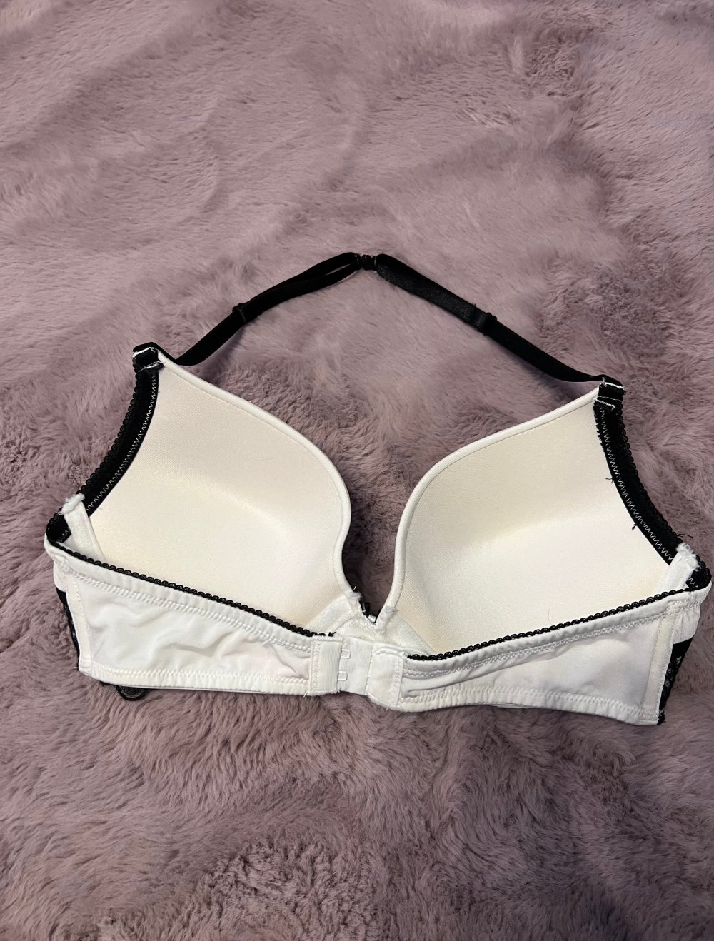 hunkemöller bh neu grösse 70C  schwarz weiß spitze