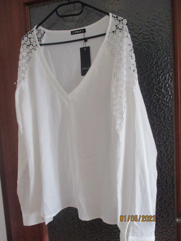 damen oberteil weiß gr. 3xl eher eine gr. 46 mit etikett 