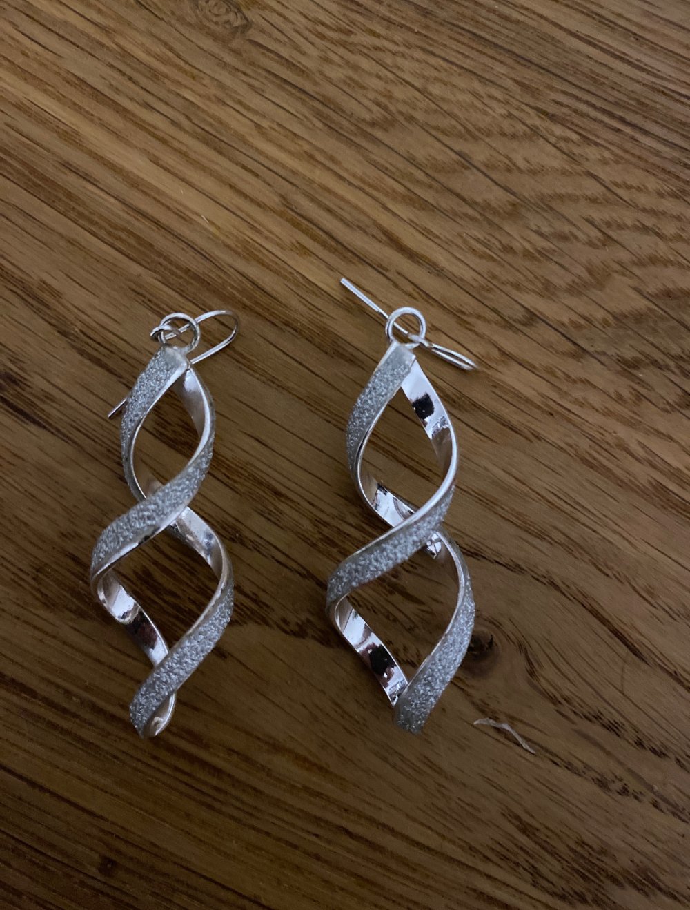 silber und glänzend ohrringe