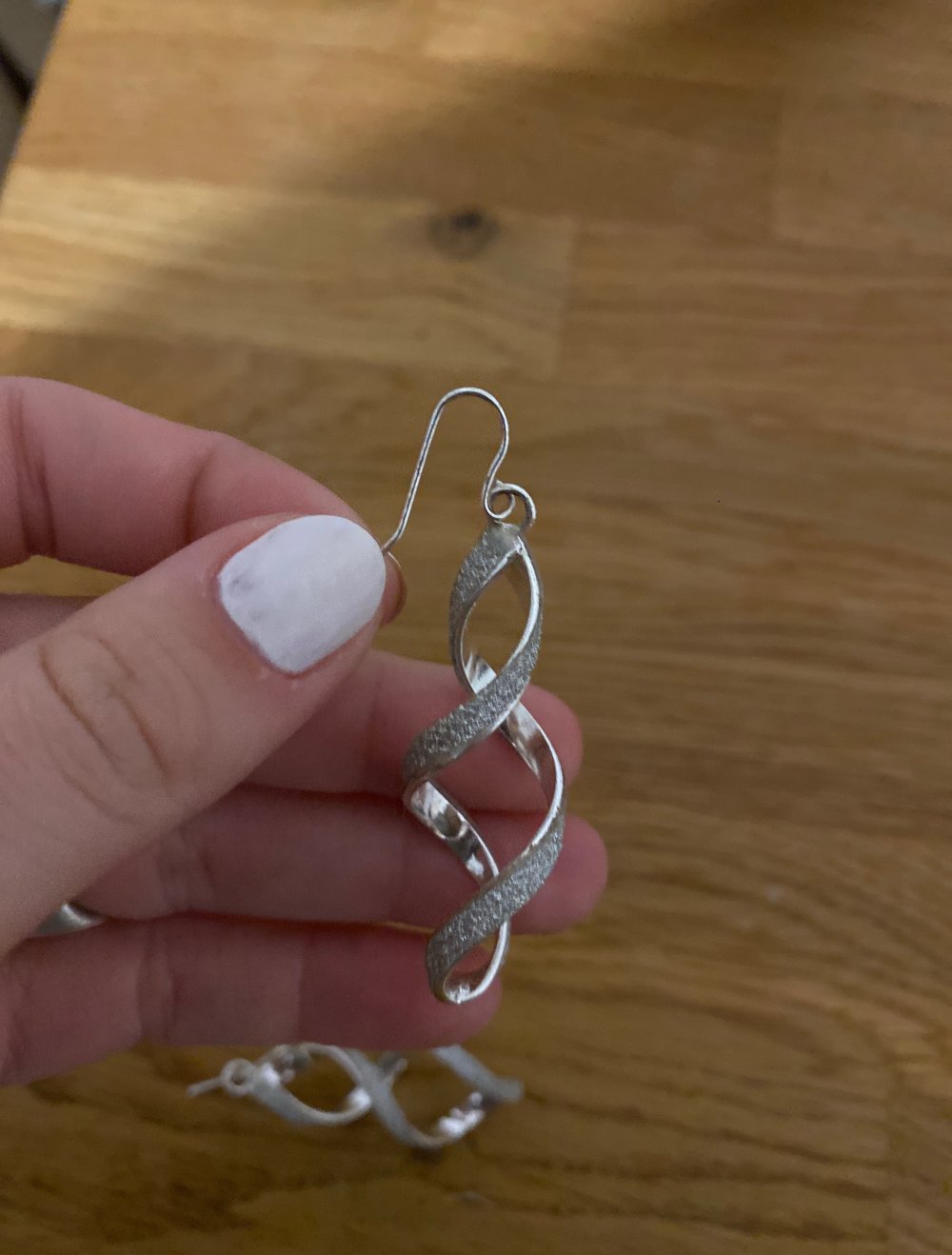 silber und glänzend ohrringe