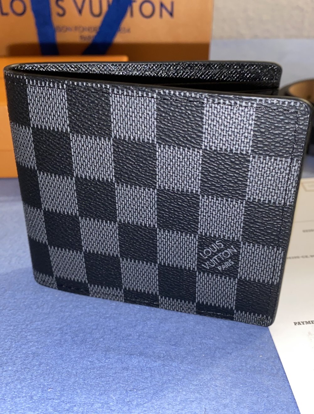 Louis Vuitton Gürtel und Portmonee