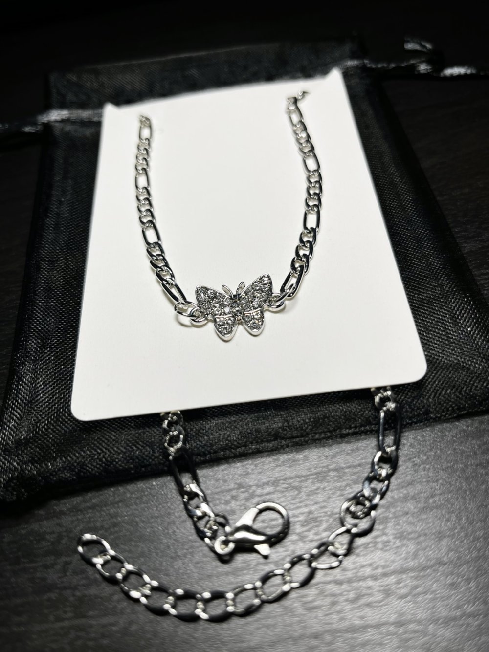 Silberne Schmetterlings Halskette für Frauen - Chain Choker mit Schmetterling