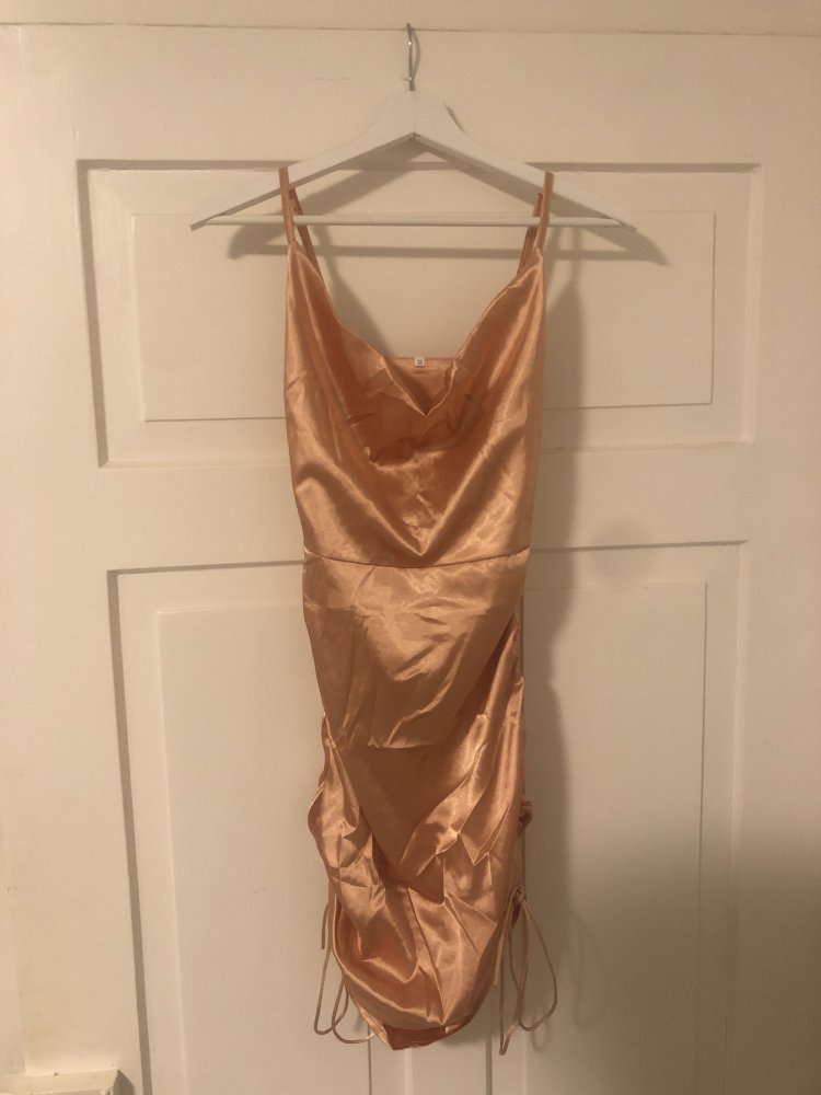 Trägerkleid Apricot Satin Optik