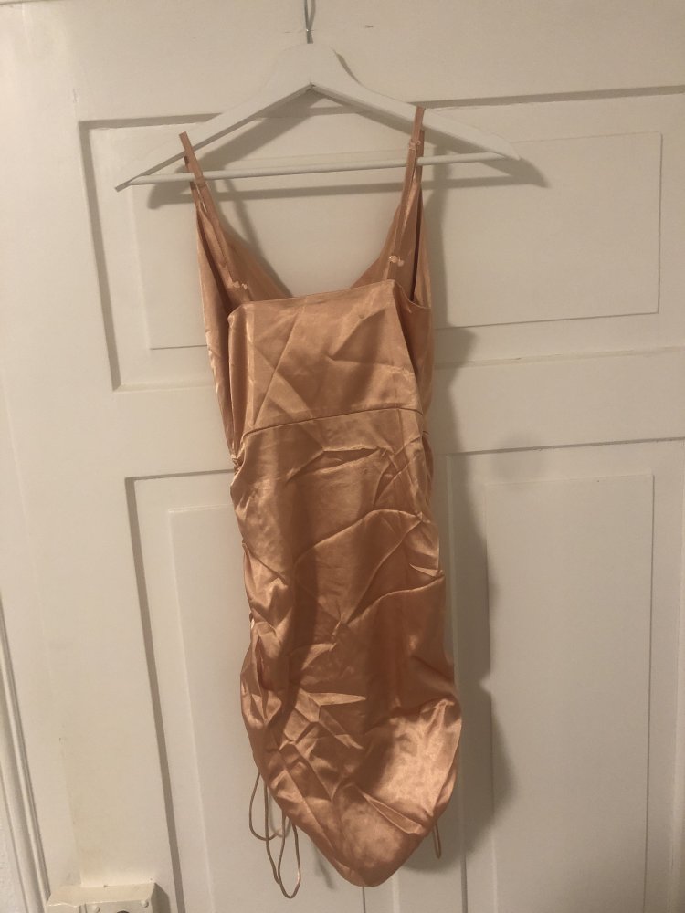 Trägerkleid Apricot Satin Optik