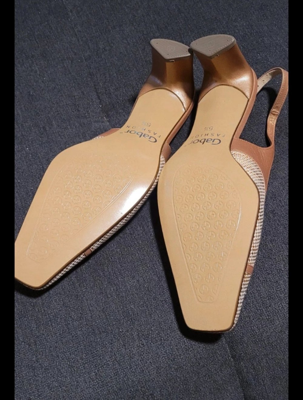 Pumps mit offener ferse