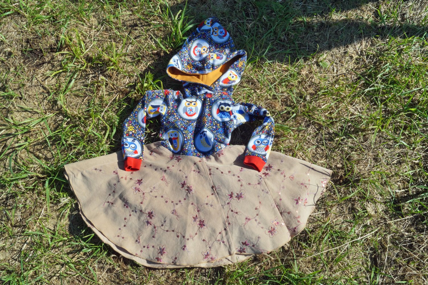 wunderschönes Drehkleid mit Zwergenkapuze Zipfelkapuze Kapuzenkleid mit Drehrock mitwachsend Gr. 86 92 98