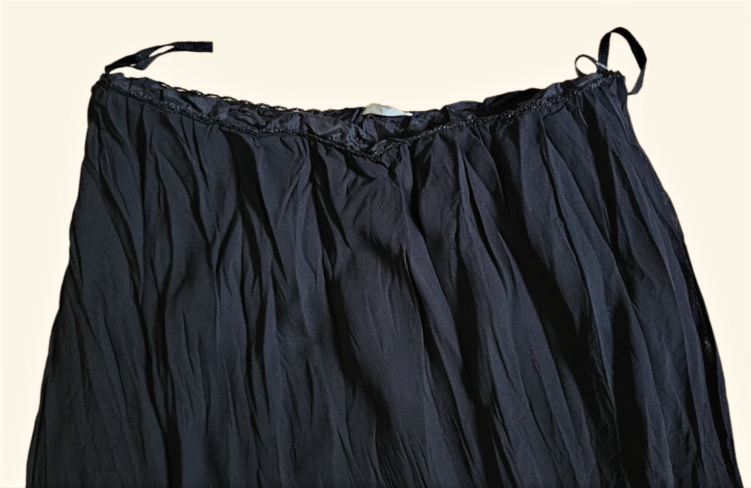 Damen Rock NEU mit Etikettt von John Bur Gr. S / 36 schwarz Knitterrock Fransenrock