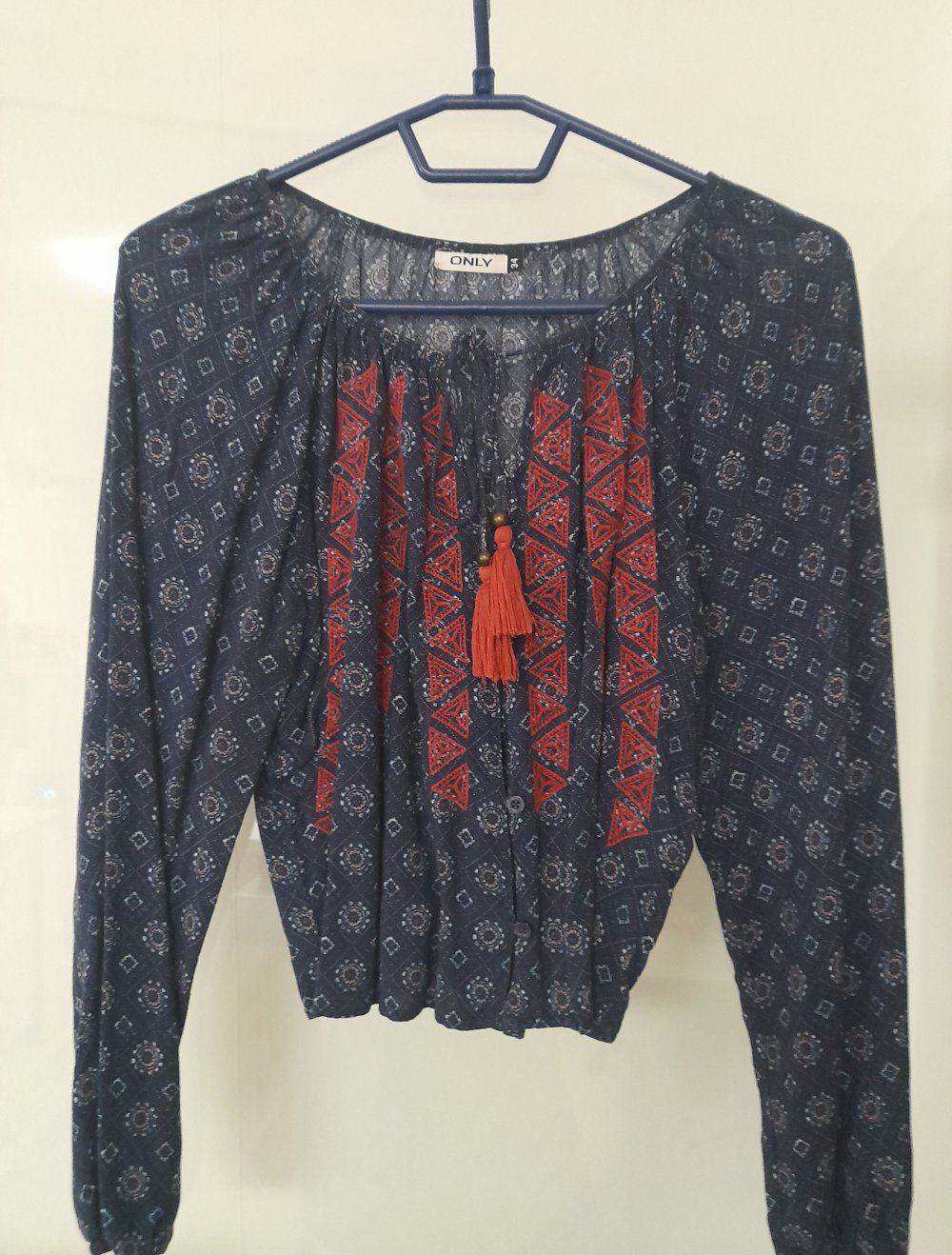 Tolle, moderne Bluse ♡