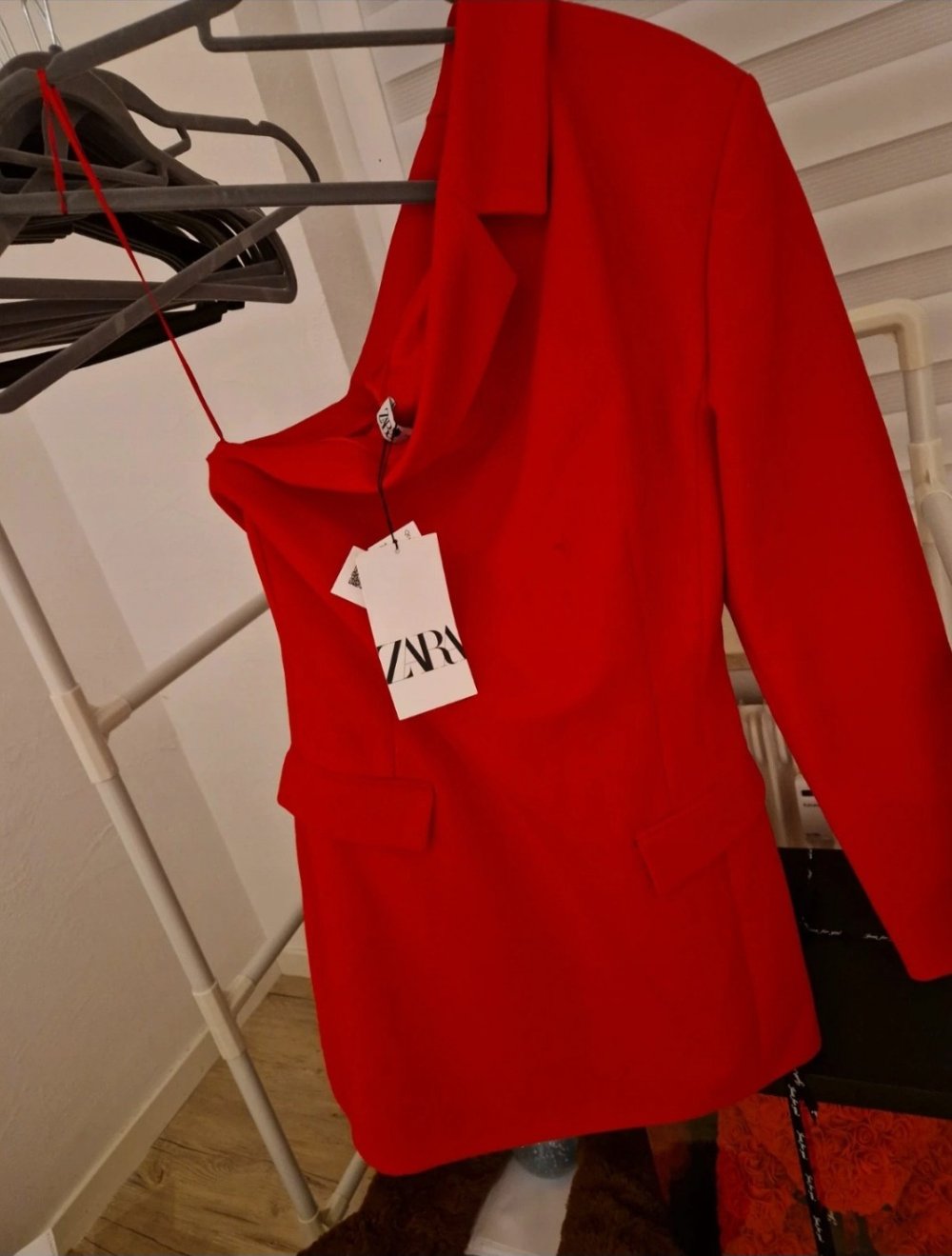 Zara elegantes Kleid Neu mit Etikett