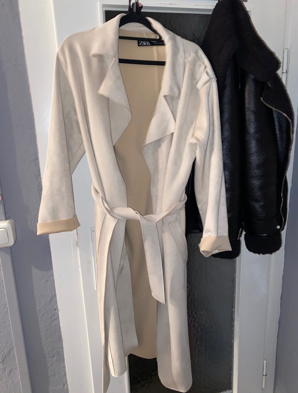 Mantel von Zara in Beige