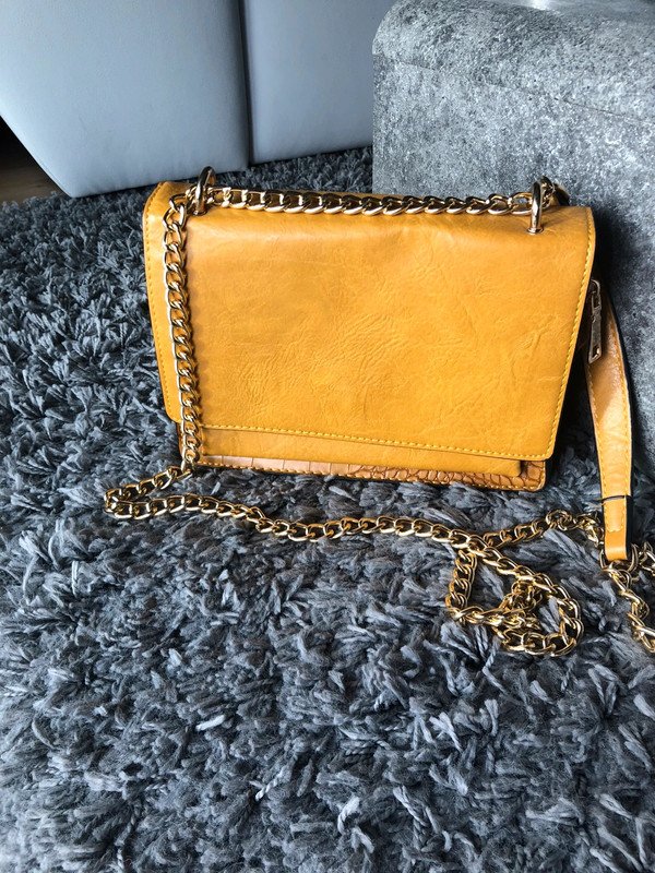 Neue gelbe schicke Tasche zum Umhängen / Umhängetasche Schlangenoptik