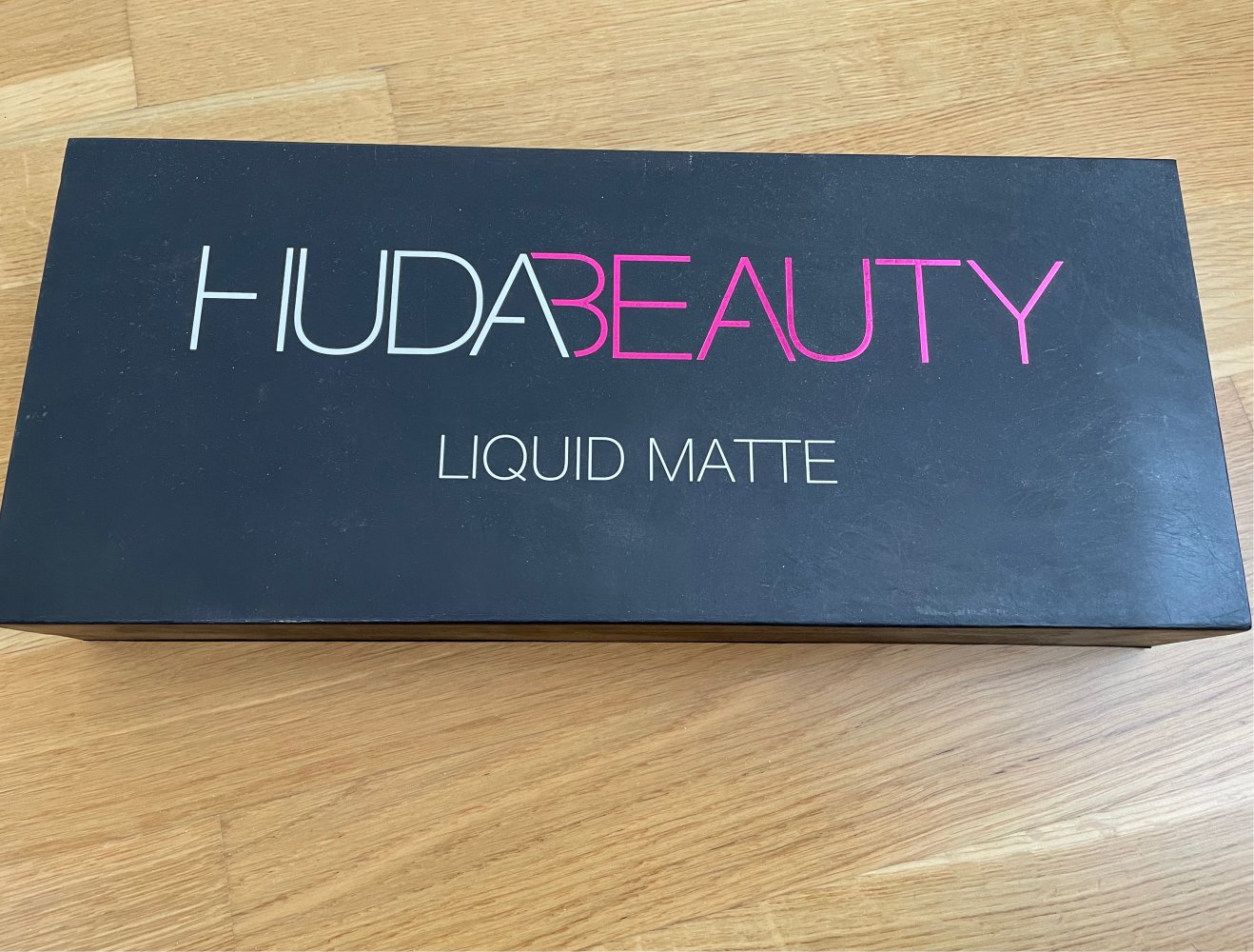 Huda Beauty Liquid Matte Lipstick Box