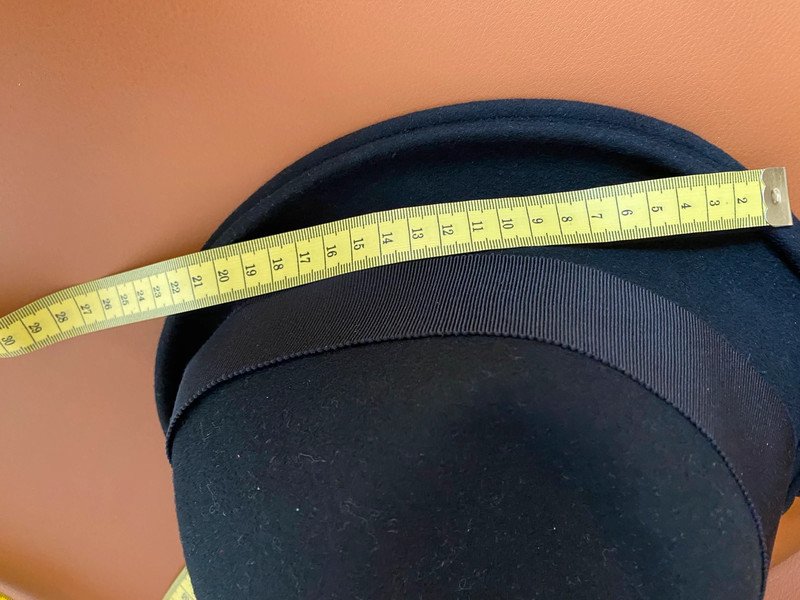 Hut Atelier Femand Robert Frankreich Wolle Celine Robert schwarz