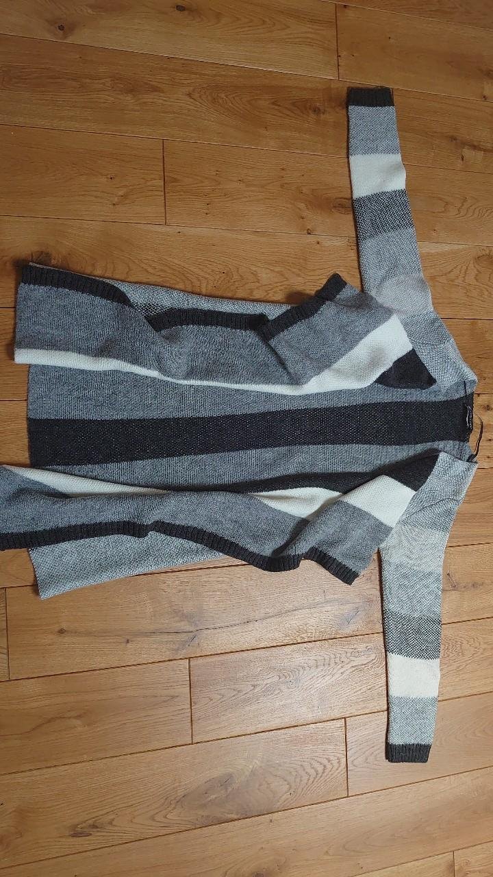 Strickjacke Patrizia Dini grau Streifen Größe M