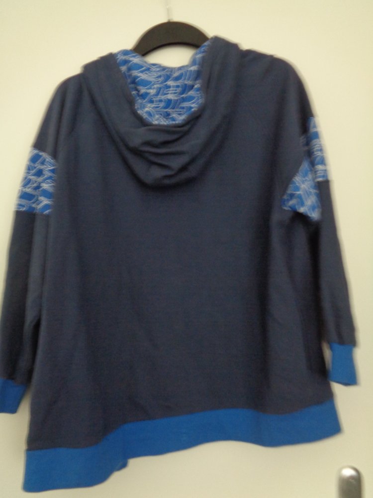 Kapuzenjacke Gr. 164/170