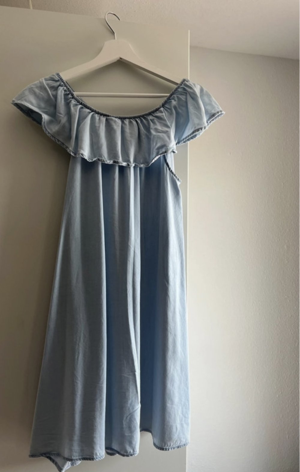 Blaues Sommerkleid