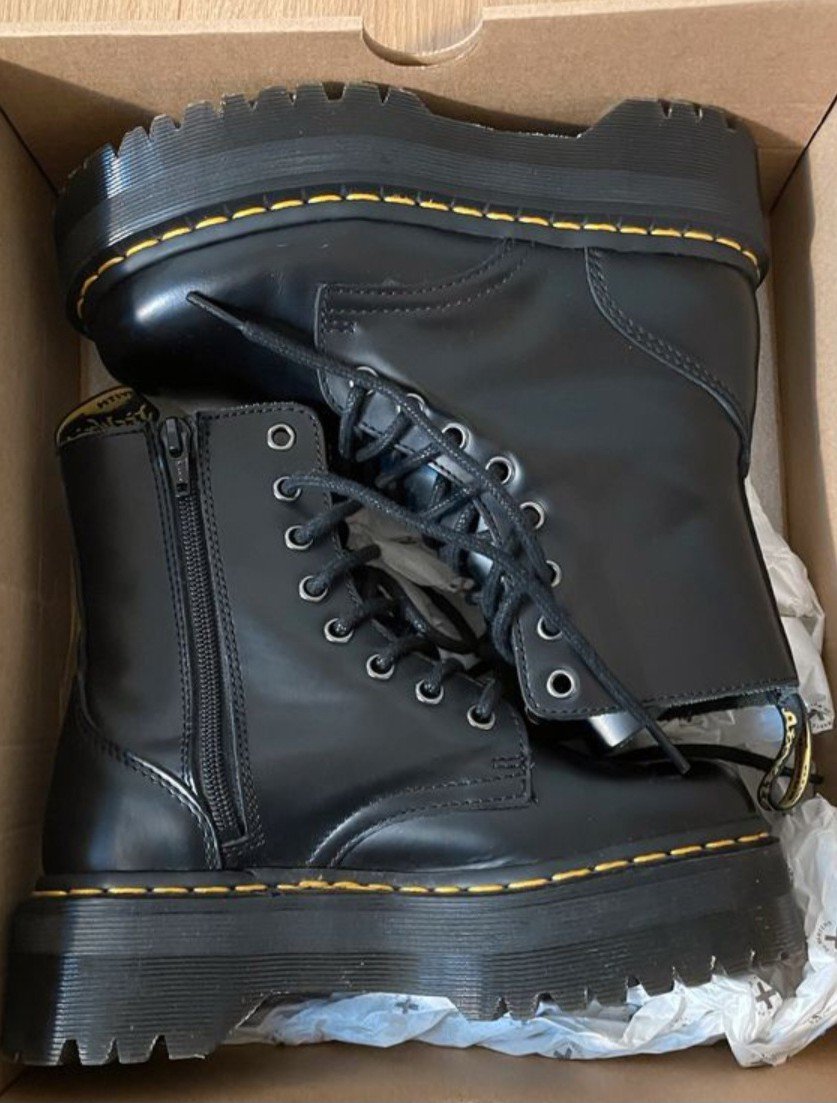 Dog martens damen 80,-€