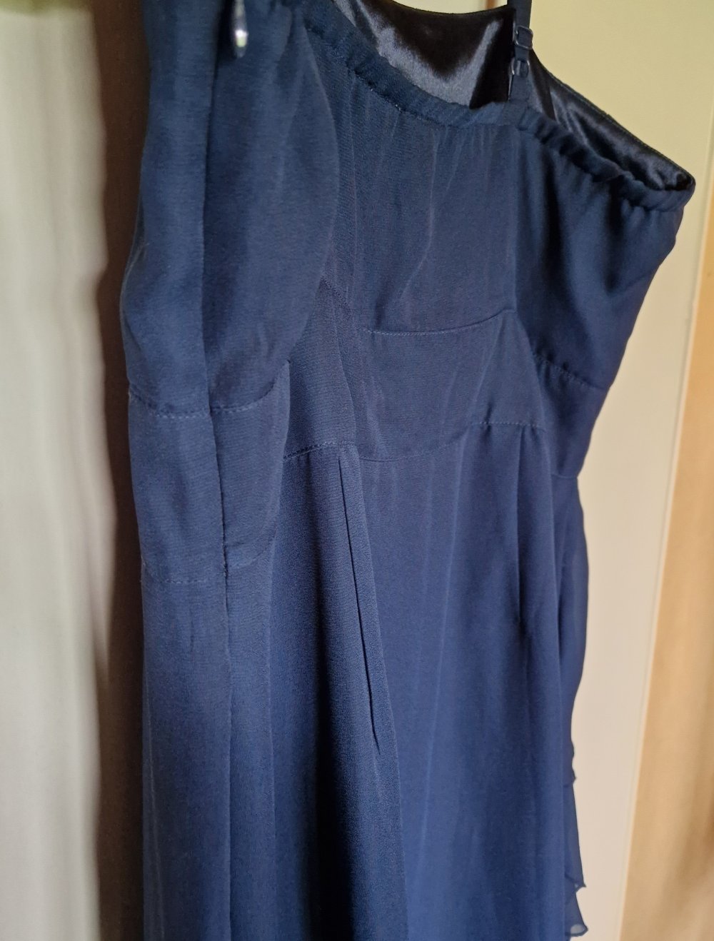 Kurzes Abendkleid