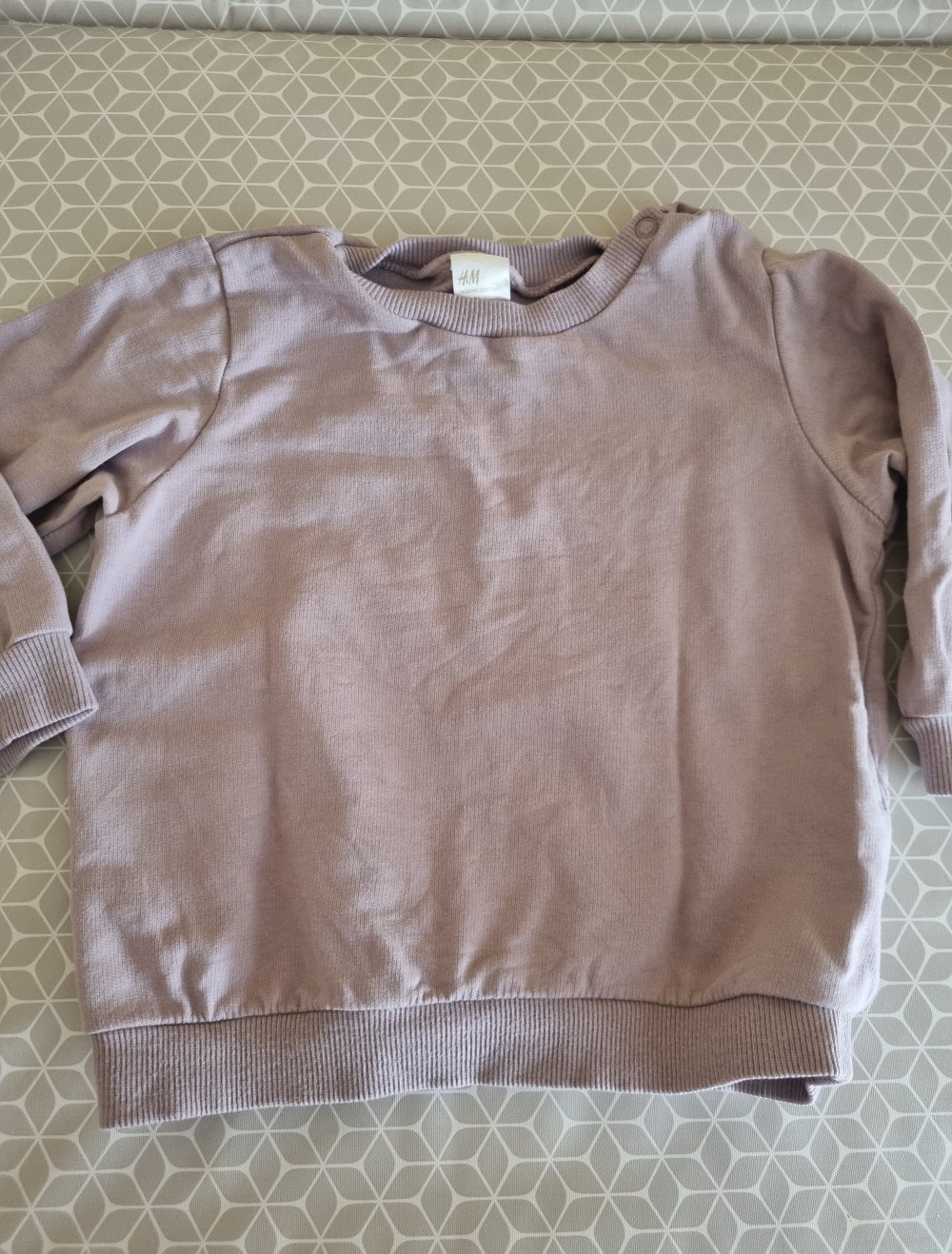 Lila Pulli 86