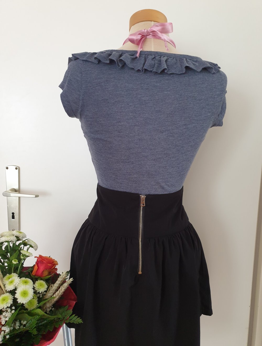 Shirt Knöpfe Rüschen Volants blau grau