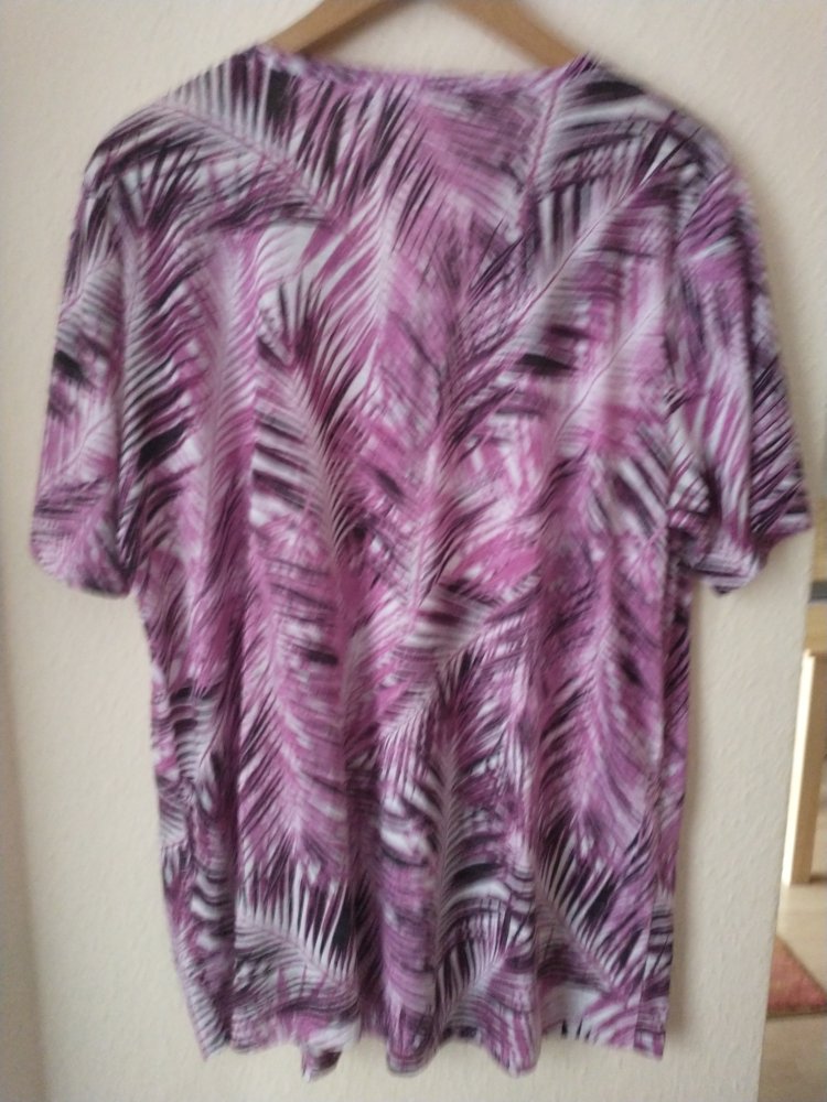 Hängerchen Shirt fällt schön locker bei Gr. 46