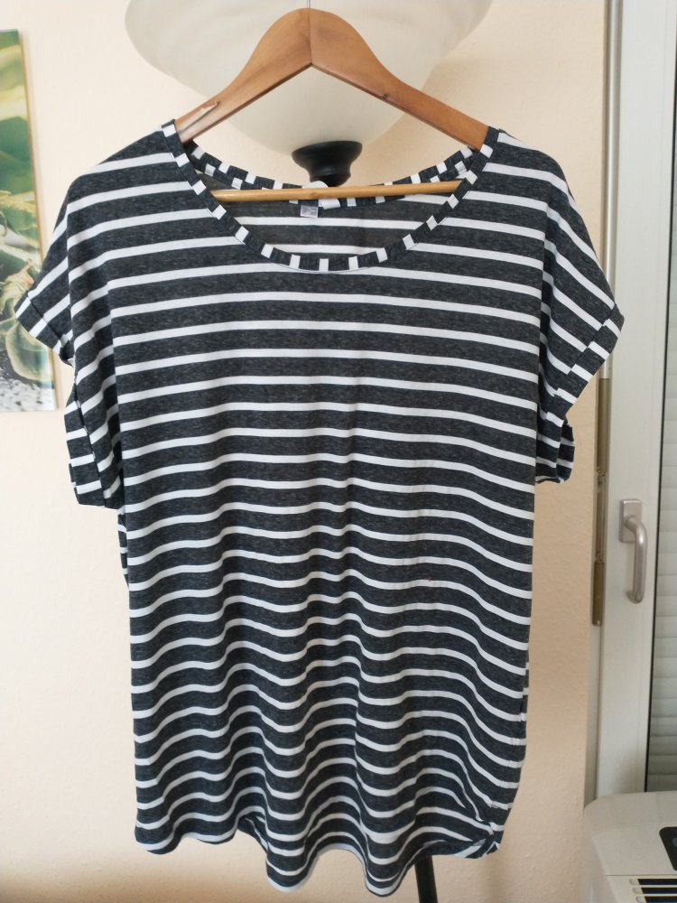 leichtes Sommershirt 1mal getragen 44/46