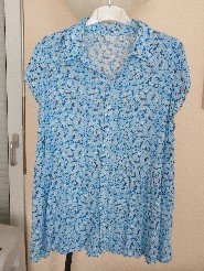 Leichte Sommerbluse ungetragen!