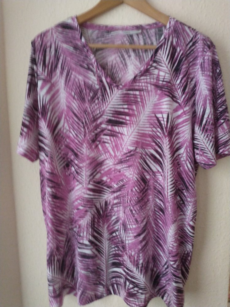 Hängerchen Shirt fällt schön locker bei Gr. 46