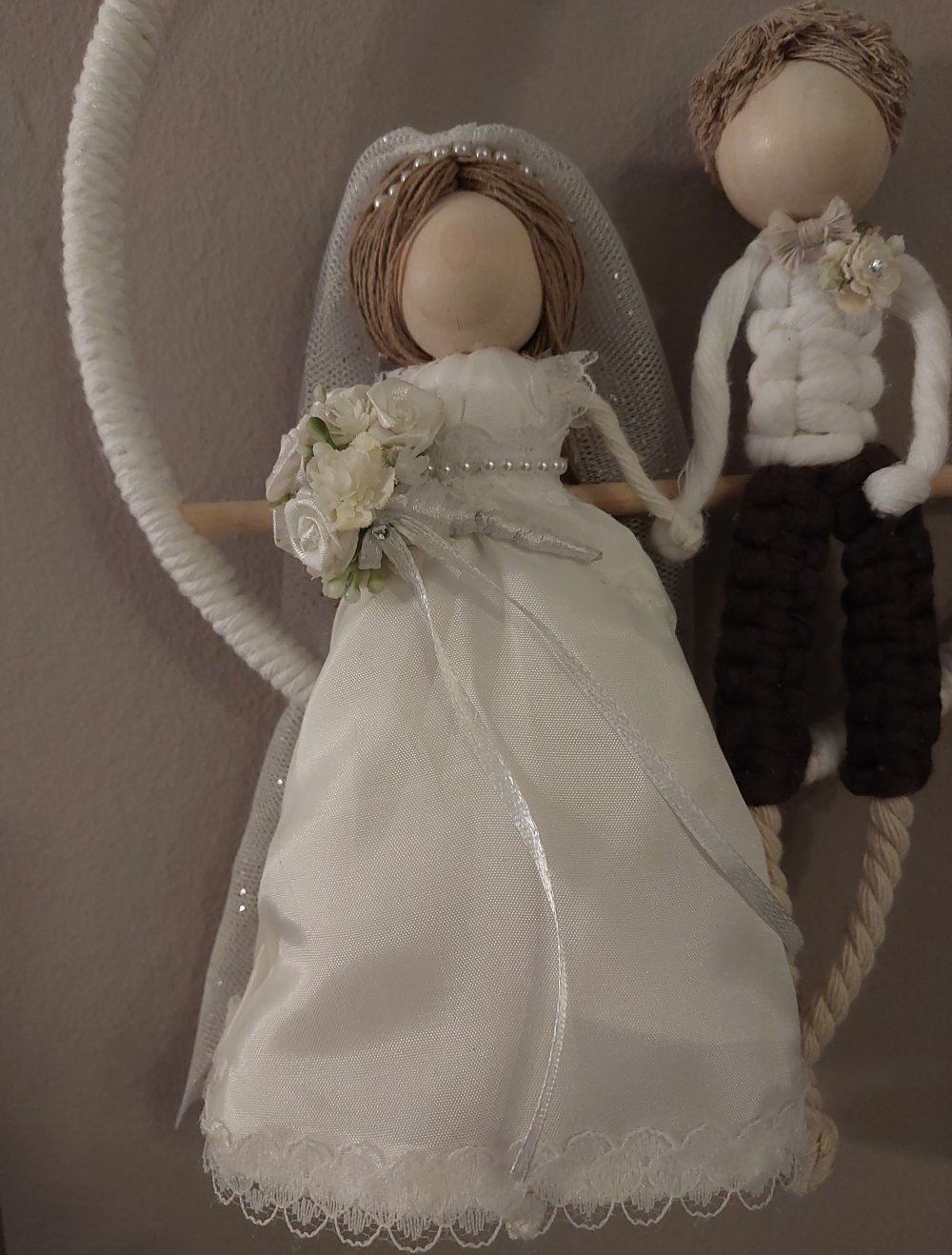 Brautpaar im Makrameering