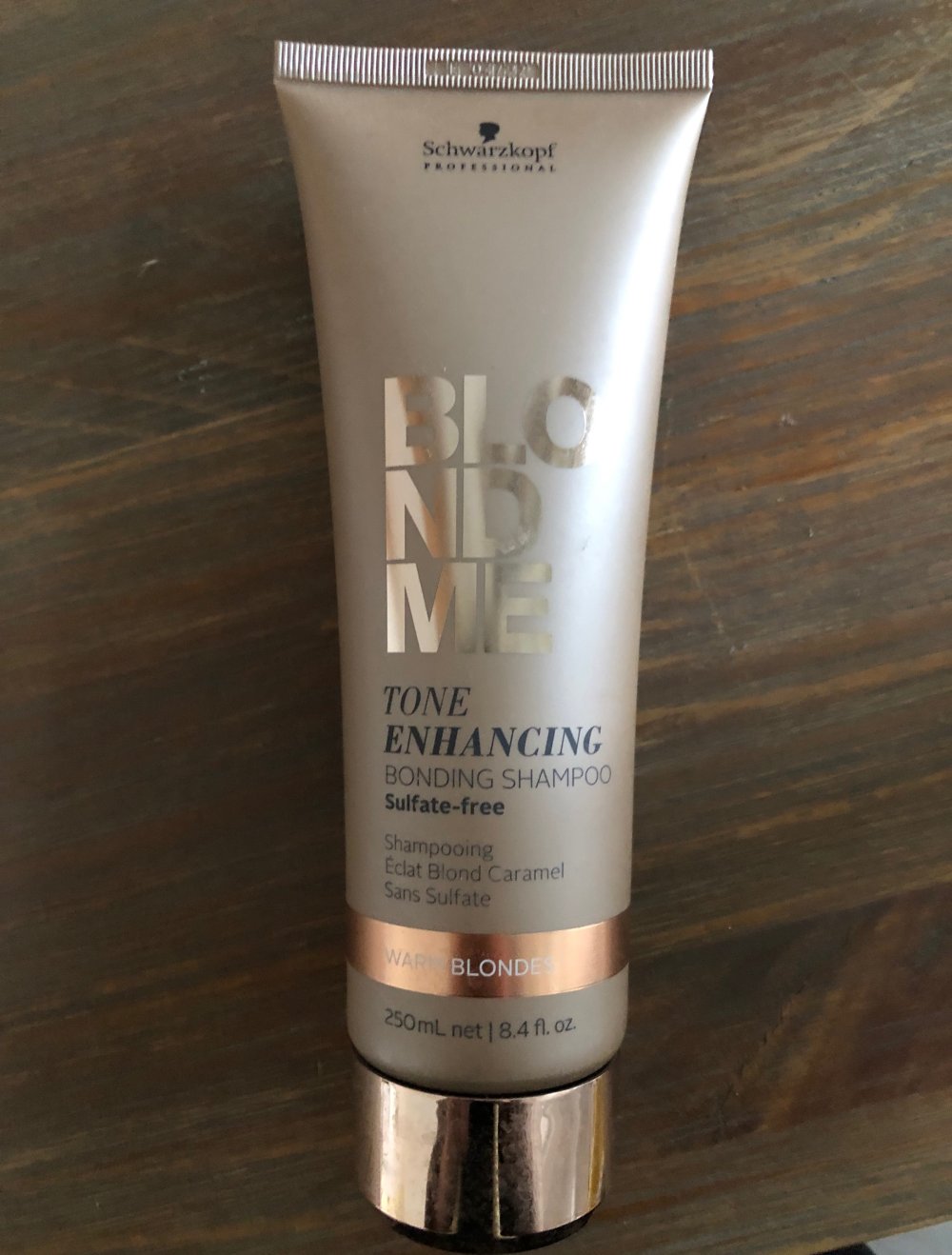 Schwarzkopf BlondMe shampoo