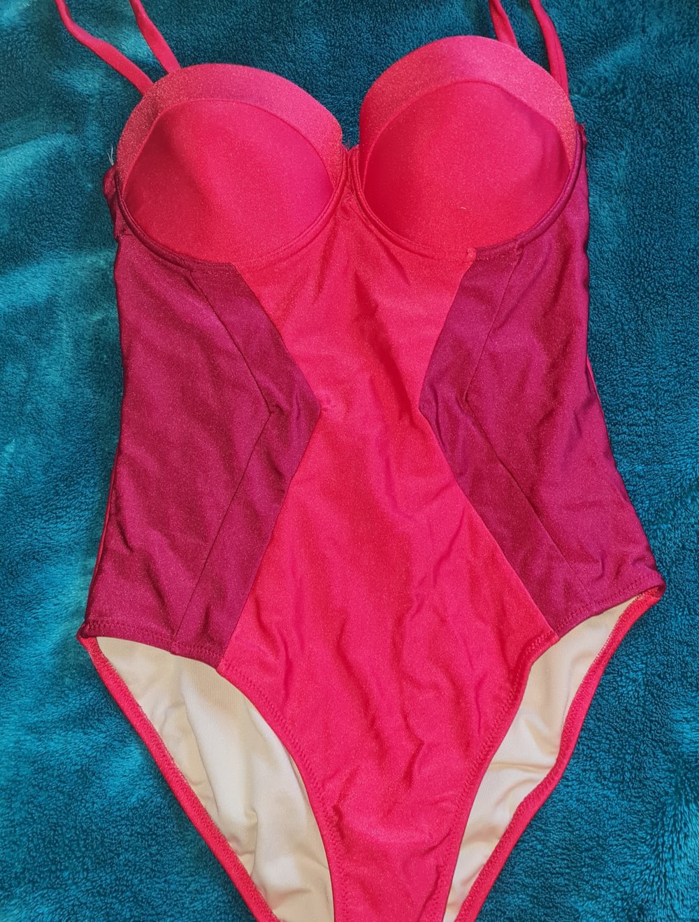 Badeanzug rot glänzend Swimmwear