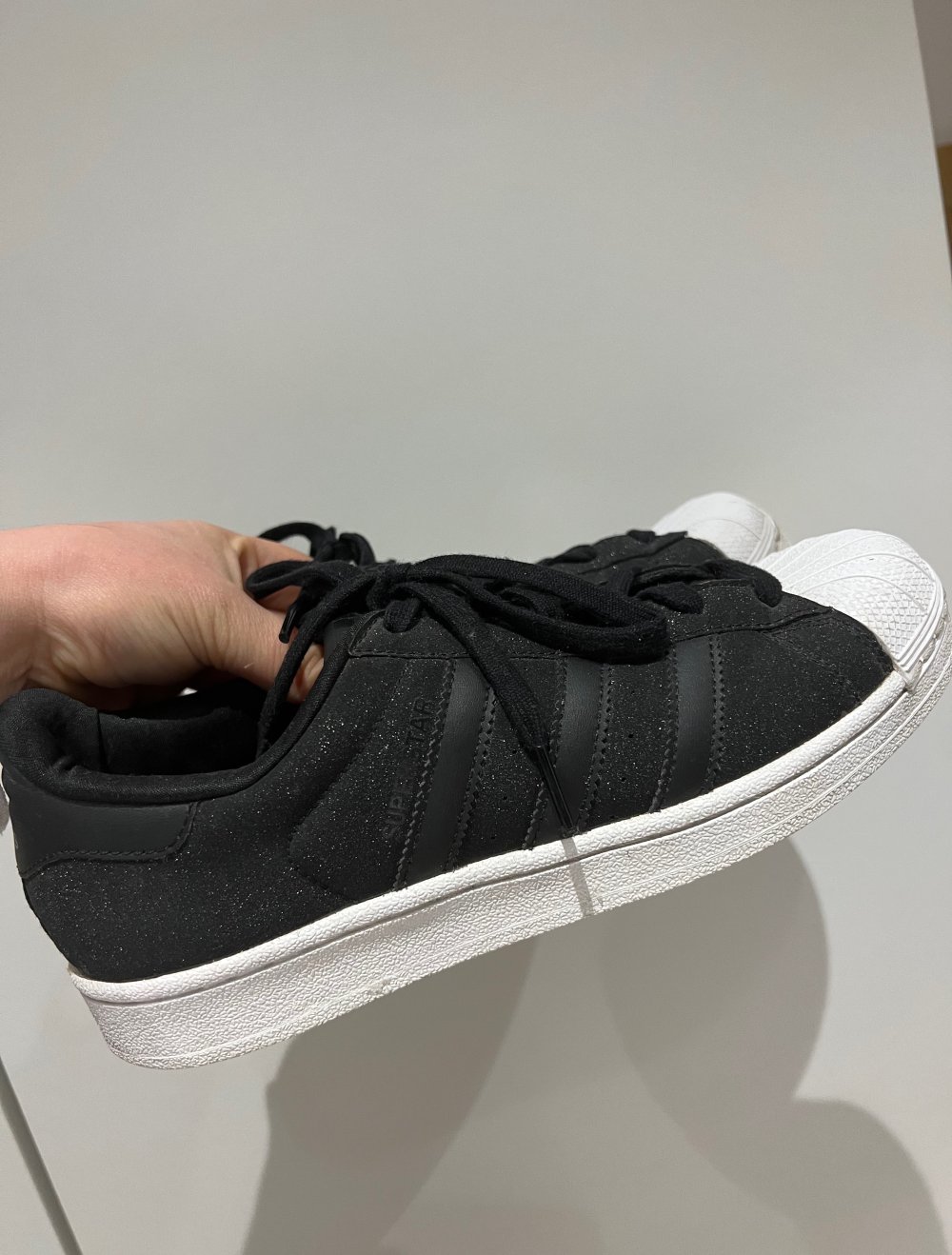 adidas sneaker