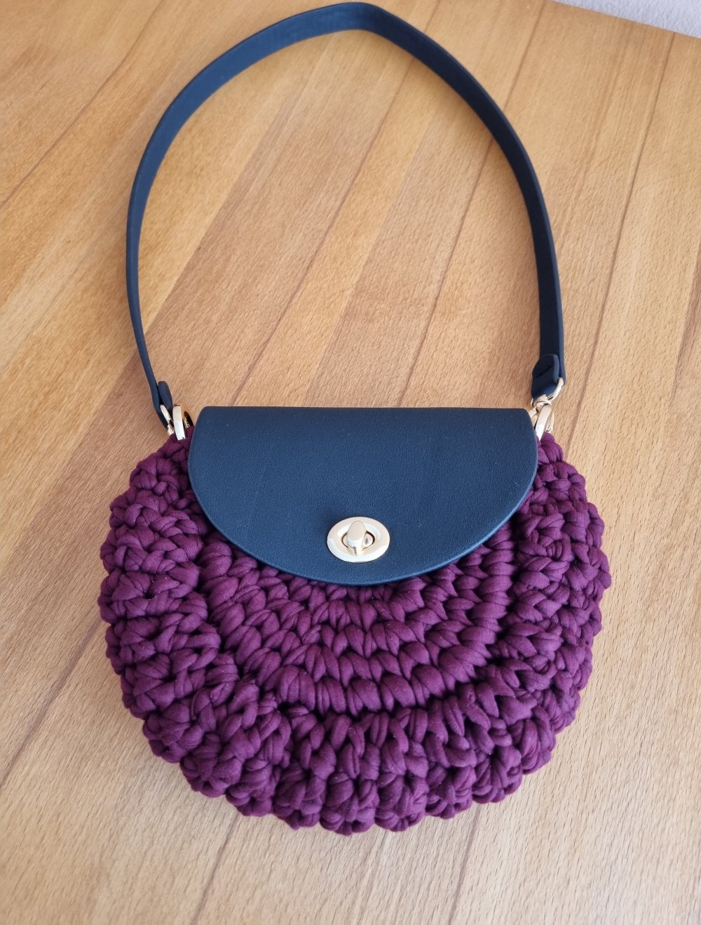 Tasche gehäkelt, NEU