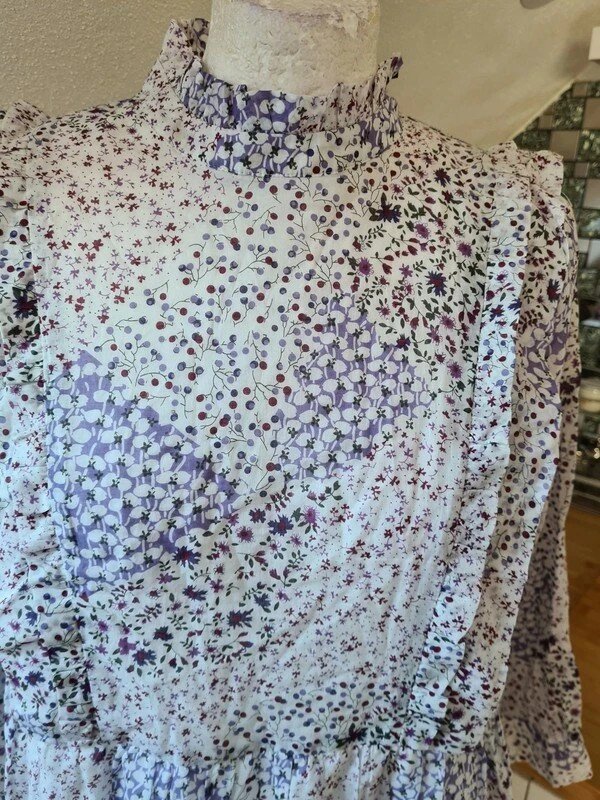 Minikleid Aware Vero Moda weiß mit Blumenprint Gr. M Neu Kleid Baumwolle