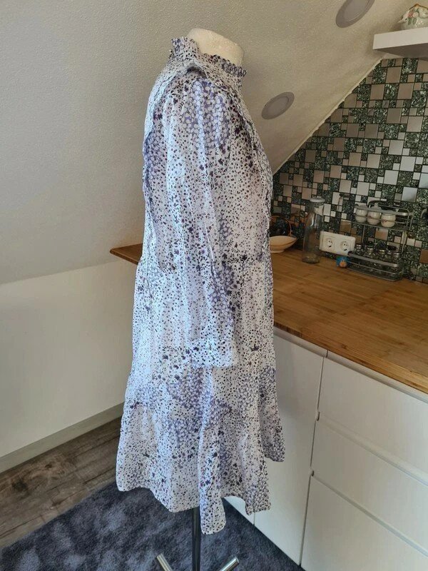 Minikleid Aware Vero Moda weiß mit Blumenprint Gr. M Neu Kleid Baumwolle