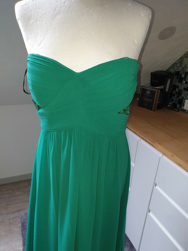  Vera Mont Abendkleid Gr. 38 grün Maxikleid Langes Kleid mit Pailletten 