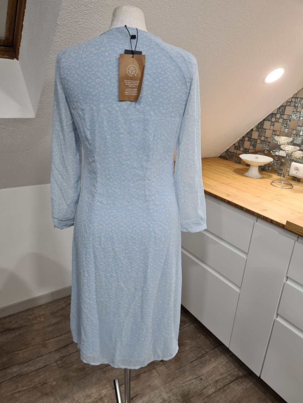 Midikleid Vero Moda Gr. S € 45 Neu hellblau weiß Kleid Blusenkleid