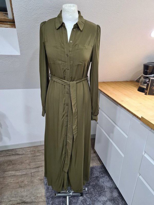 Midikleid Blusenkleid Vero Moda Gr. XS Kleid khaki Viscose