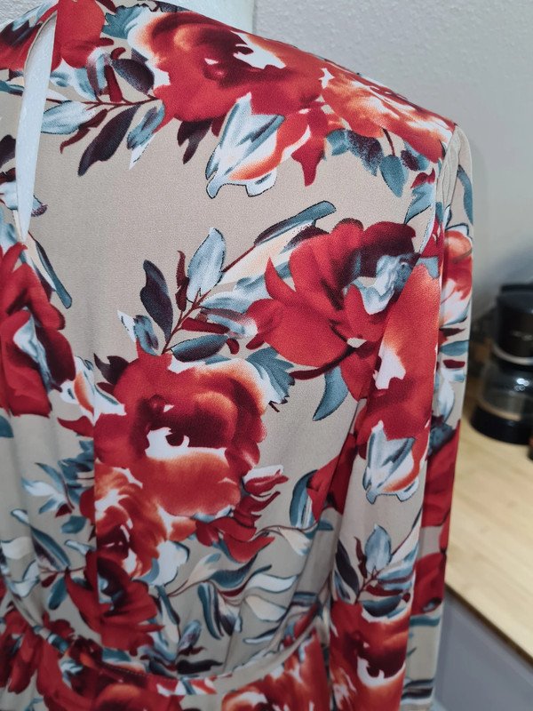  Midikleid Vila Gr. 38 €40 Langarm Kleid beige rot weiß grau 